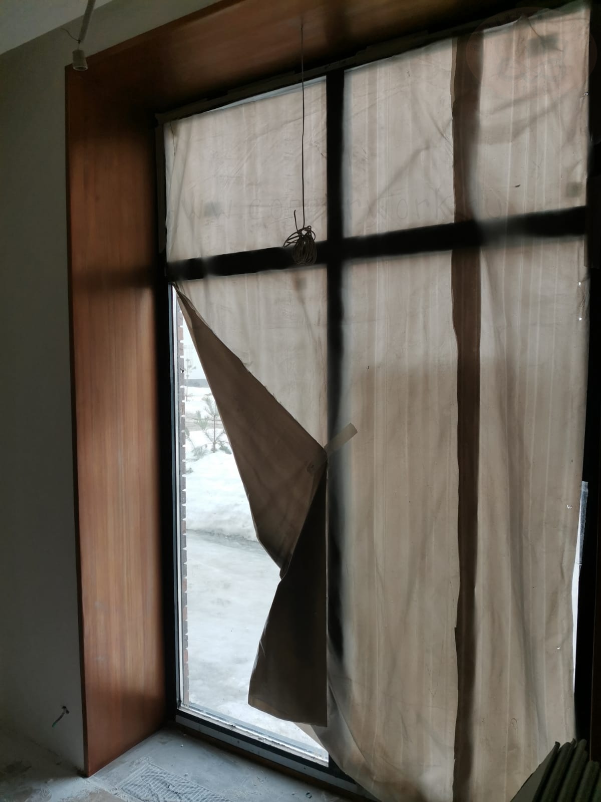 Откос из патинированной меди на окно