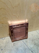 Вентиляционная решетка из меди с жалюзи и сеткой